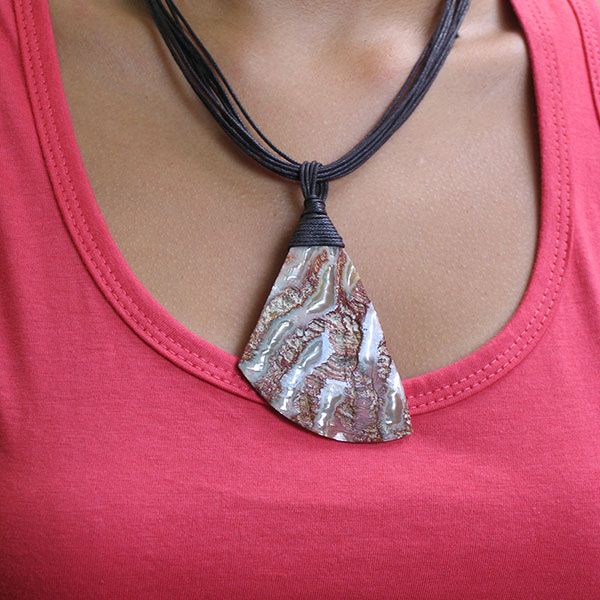 Amazing_Sea_Shell_Pendant_Necklace_in_Bronze_Color_At_Jewel_Shapes