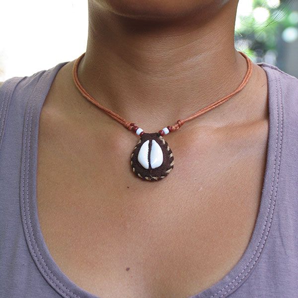 Dark_Brown_Ladies_Cowrie_Sea_Shell_Necklace_ At_Jewel_Shapes