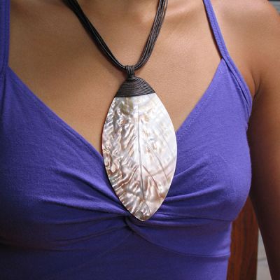 Sea Shell Pendant P35